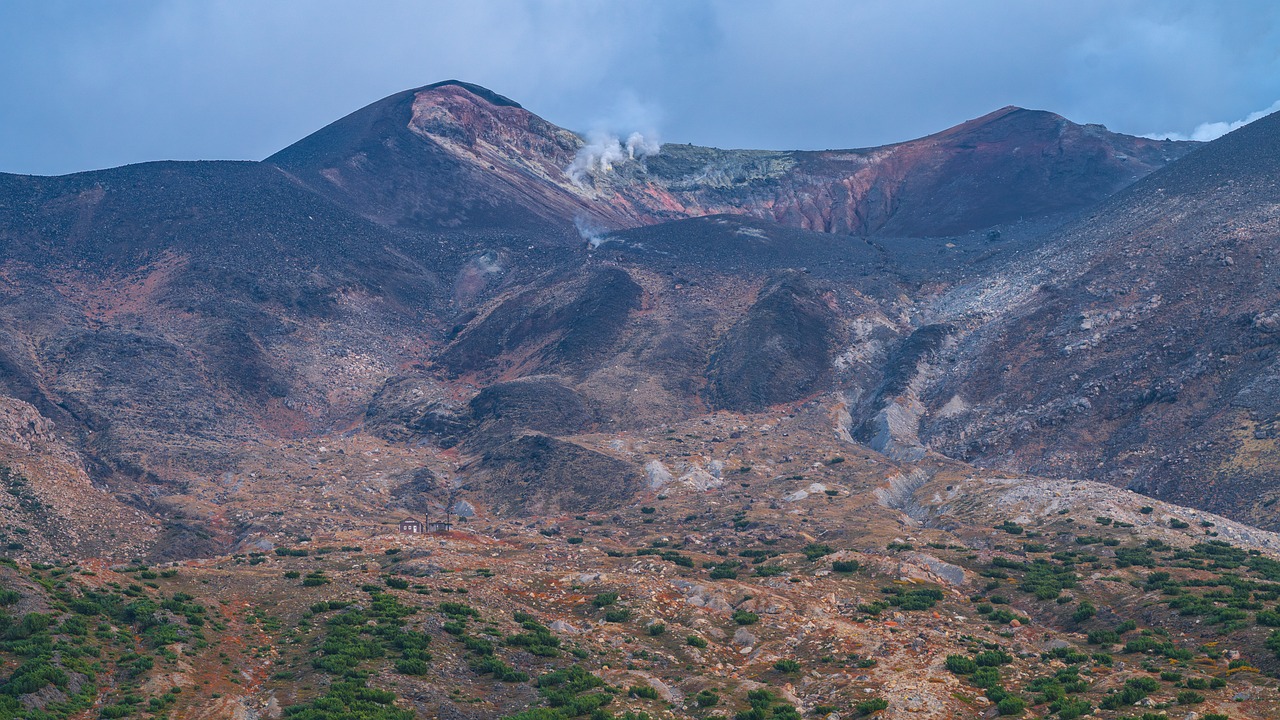 十勝岳望岳台の風景
