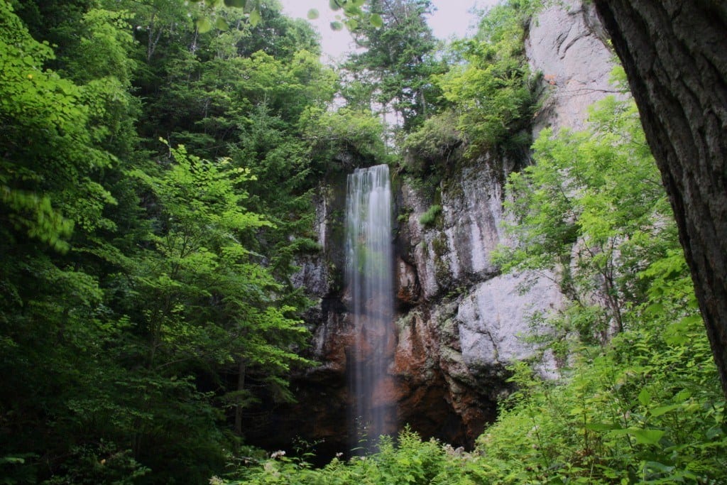 山彦の滝の風景