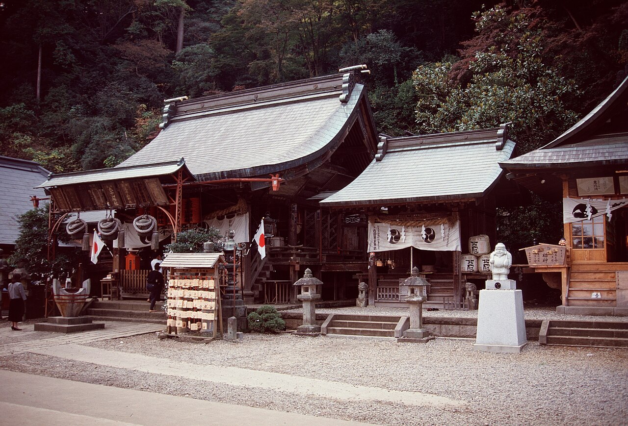 太平山神社の風景