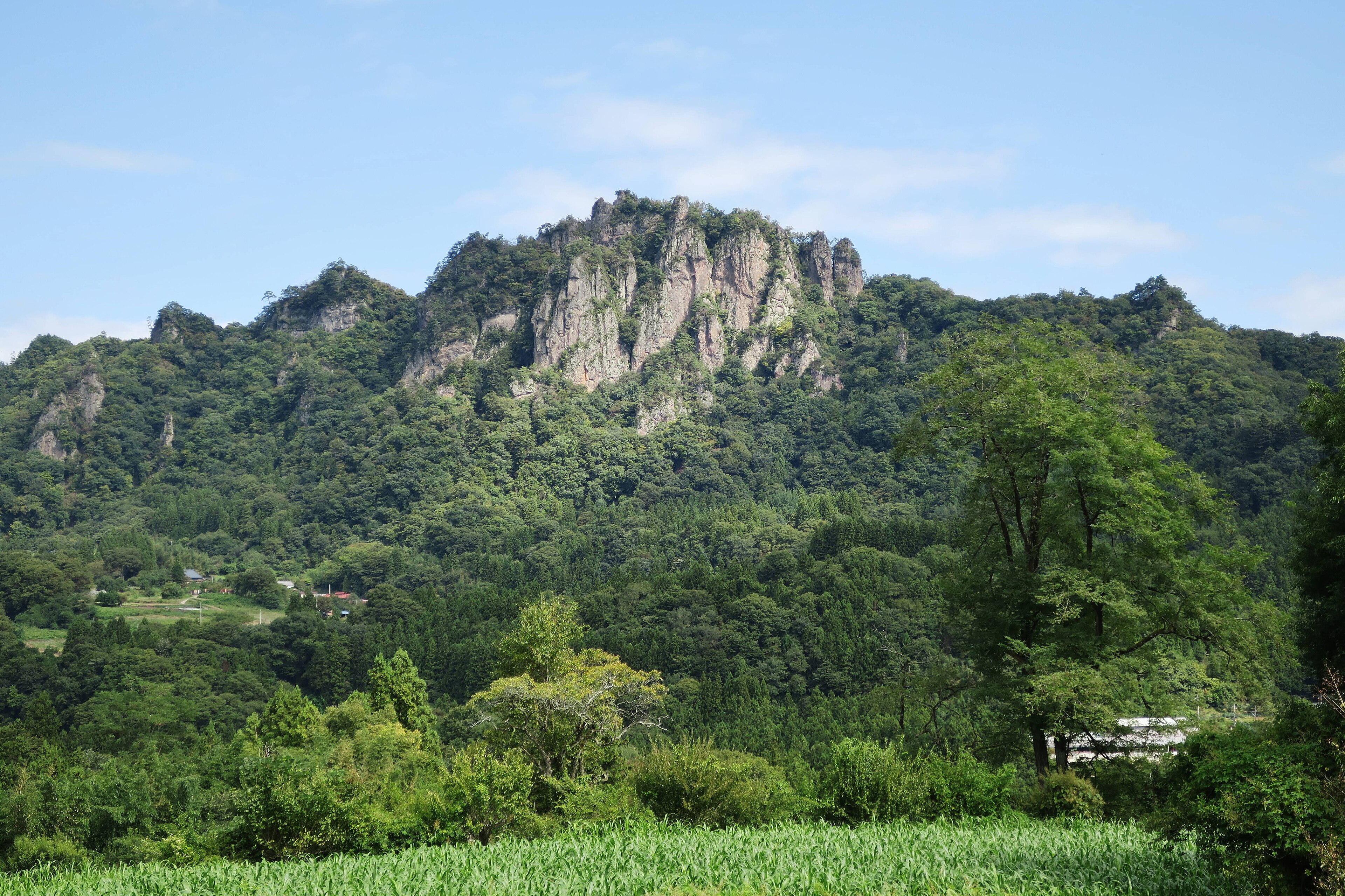 岩櫃山