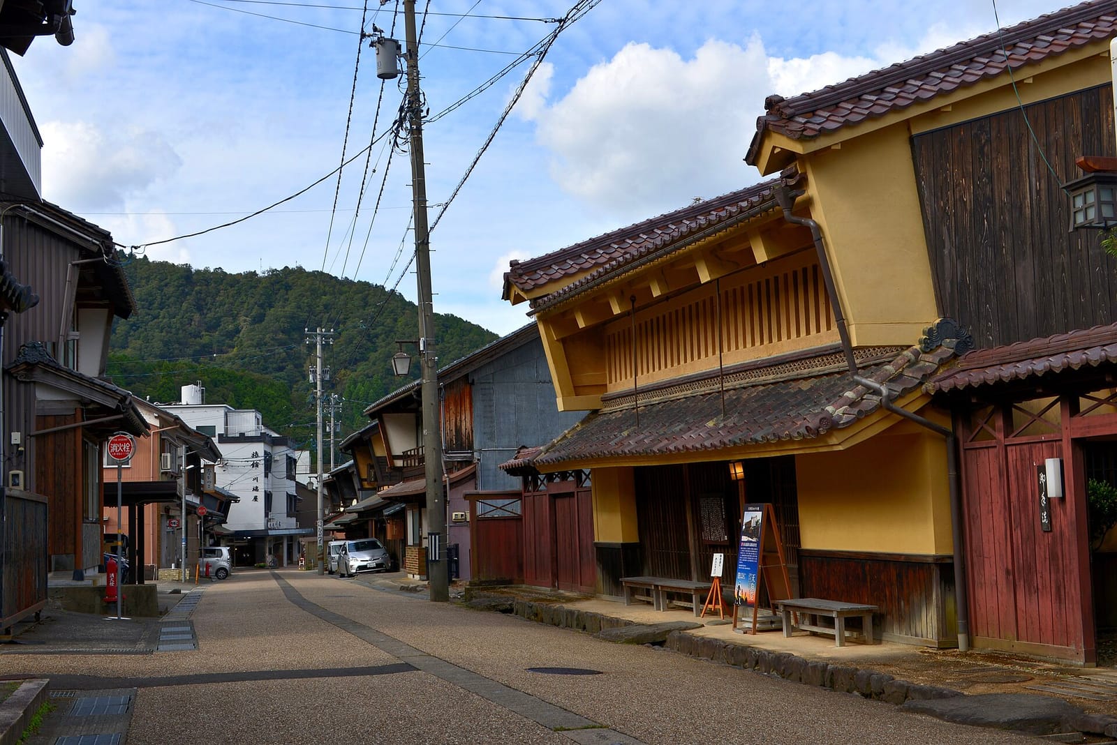 今庄宿の街道沿いの町並み