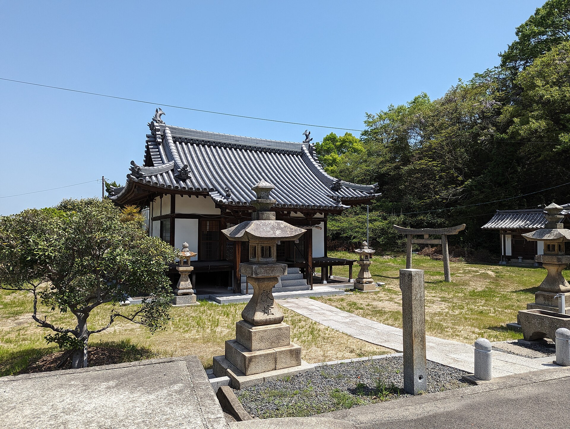 因島