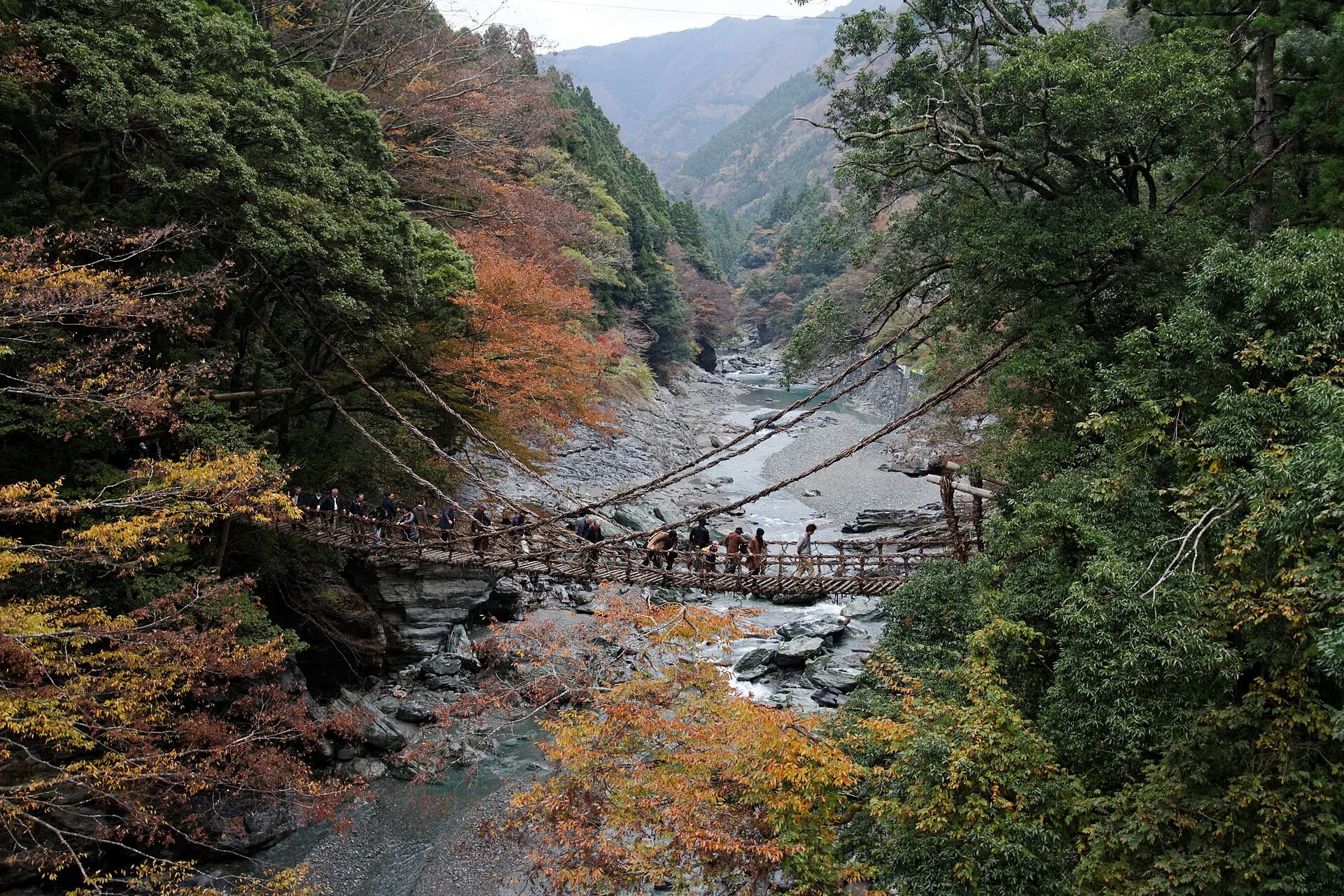 かずら橋の風景