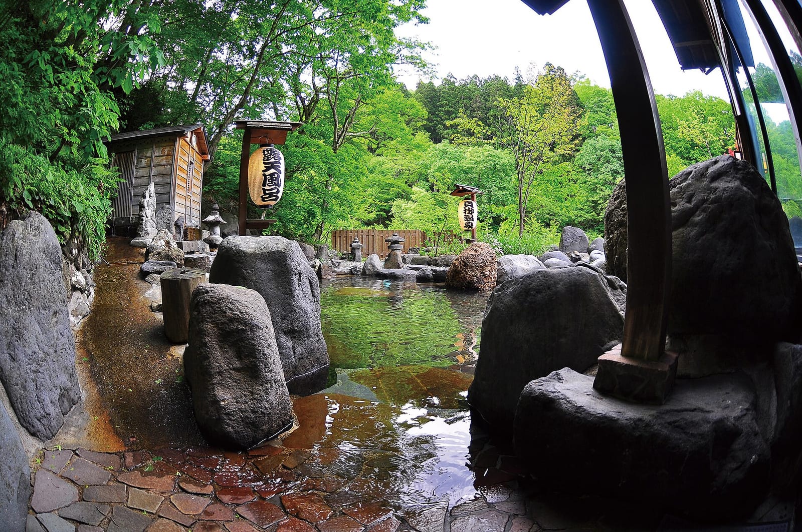 貝掛温泉の目の湯治