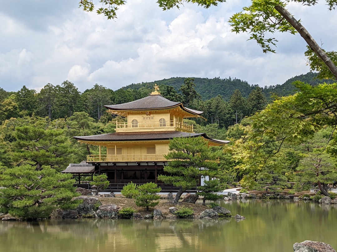 金閣寺