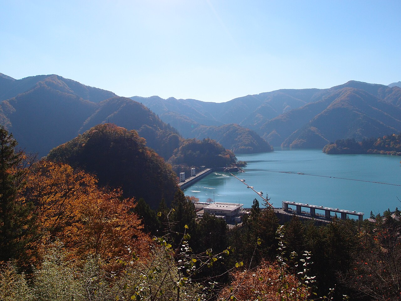 奥多摩湖