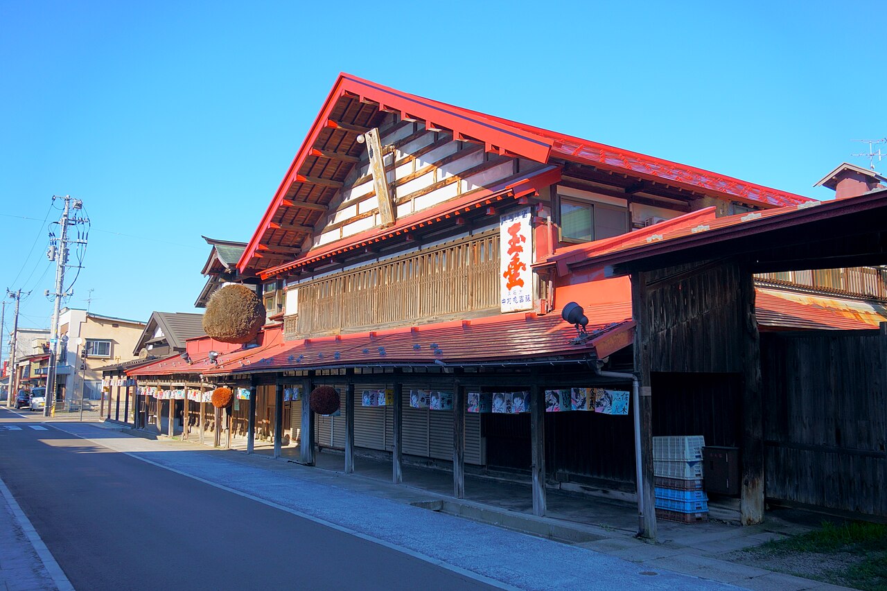 黒石こみせ通り