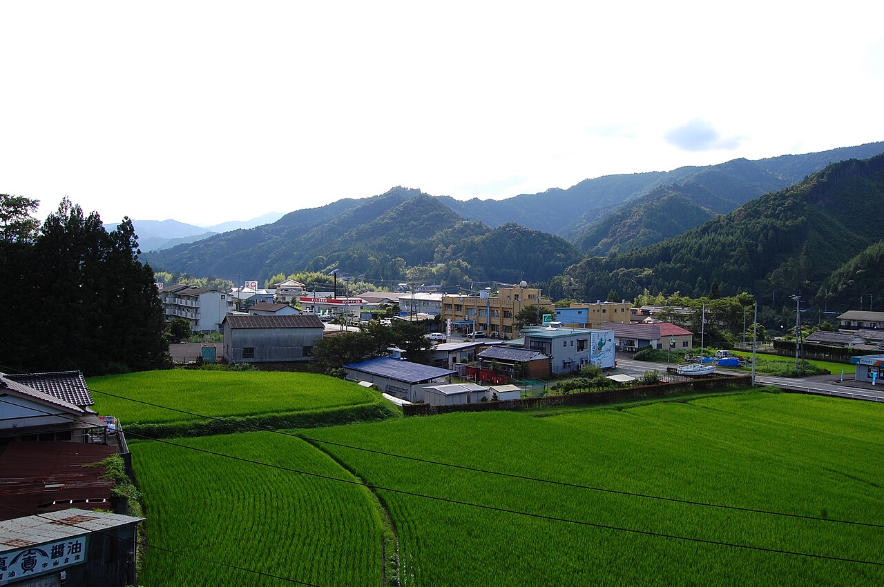 本山町