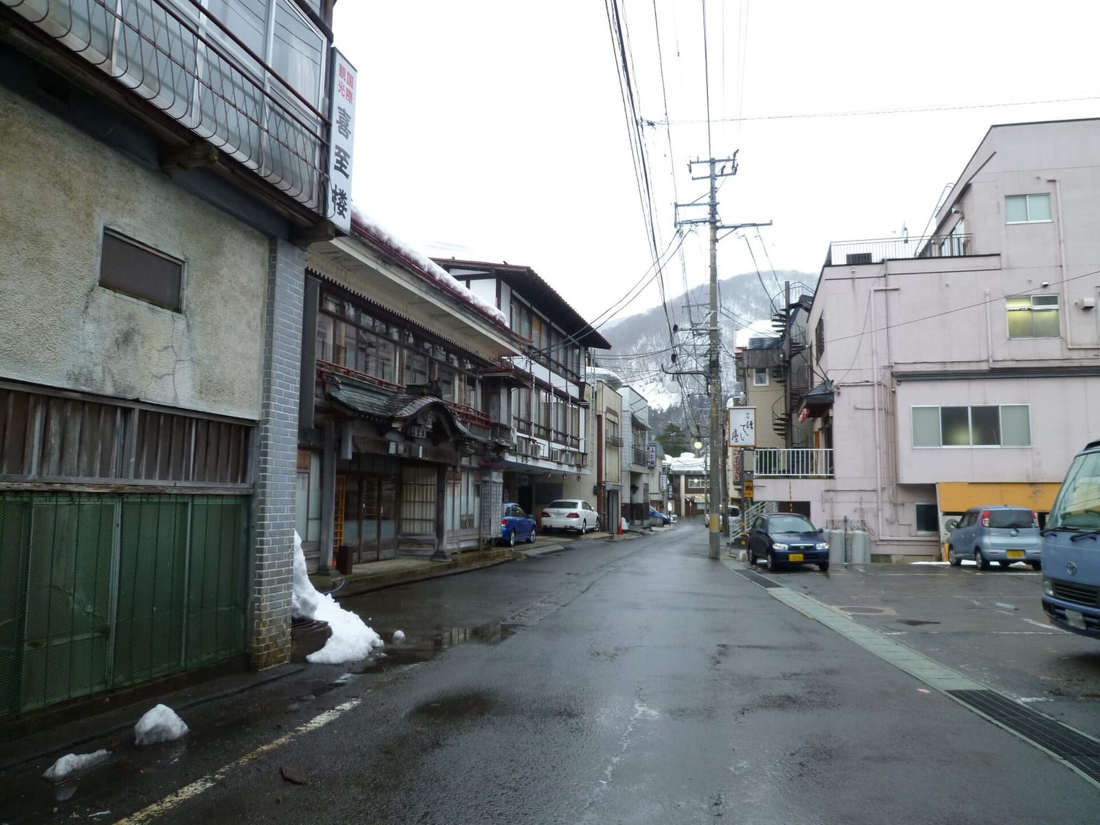 瀬見温泉の共同浴場「せみの湯」