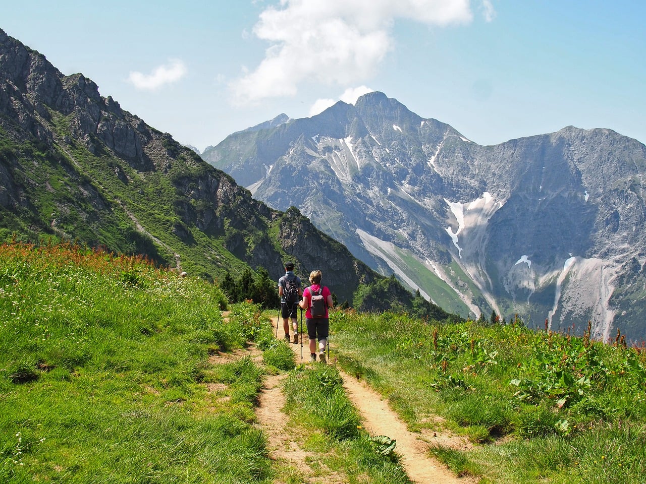 猿が城跡・小金沢山登山道