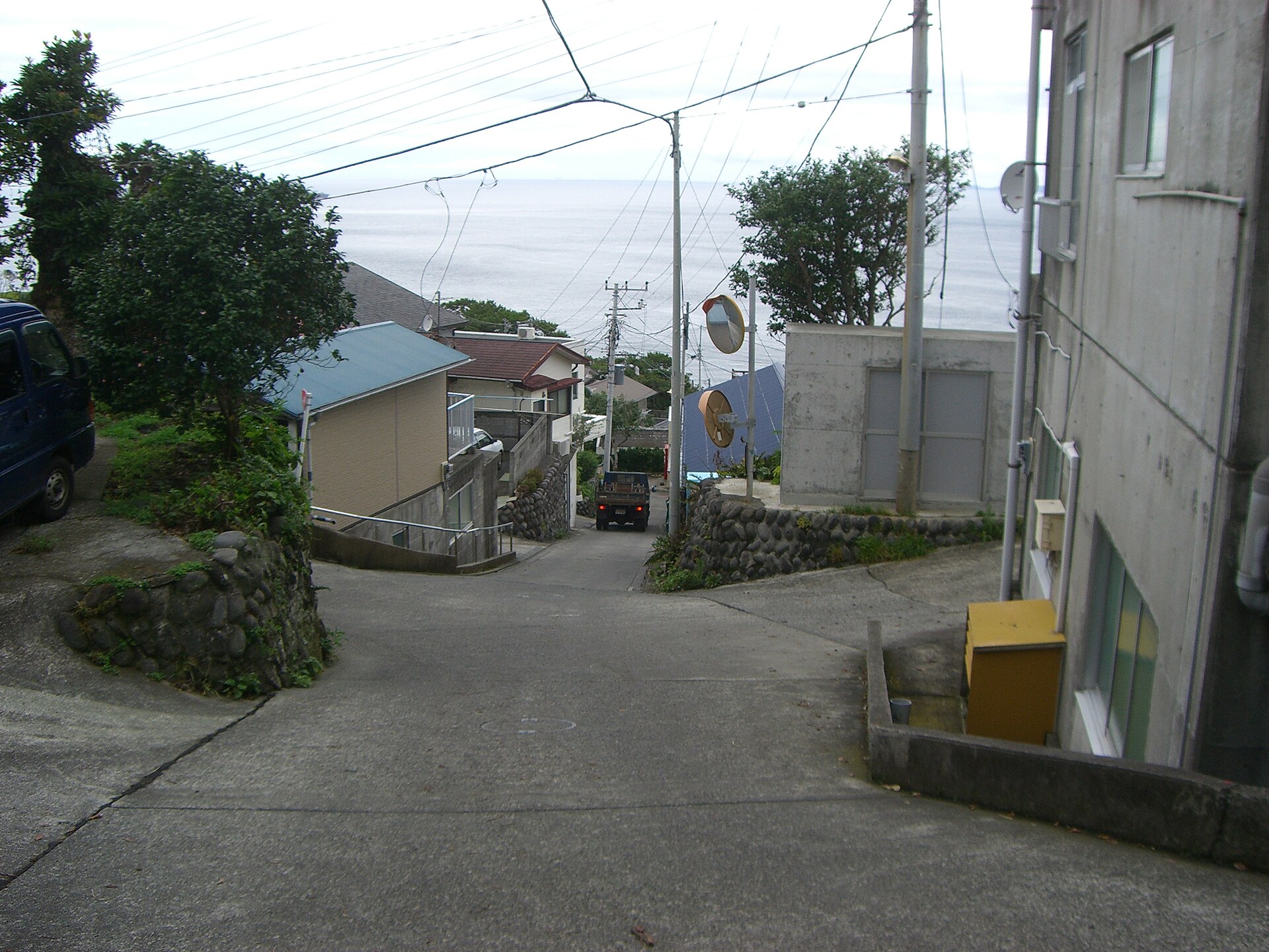 利島