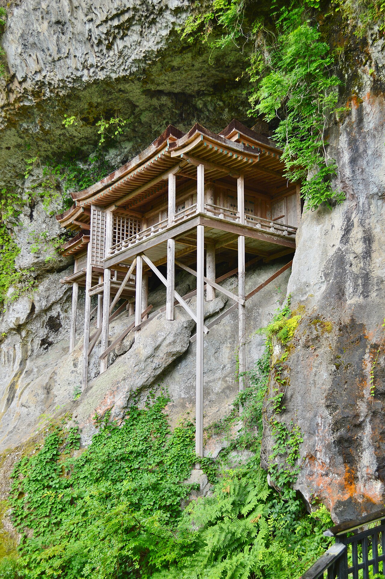 三徳山投入堂の風景