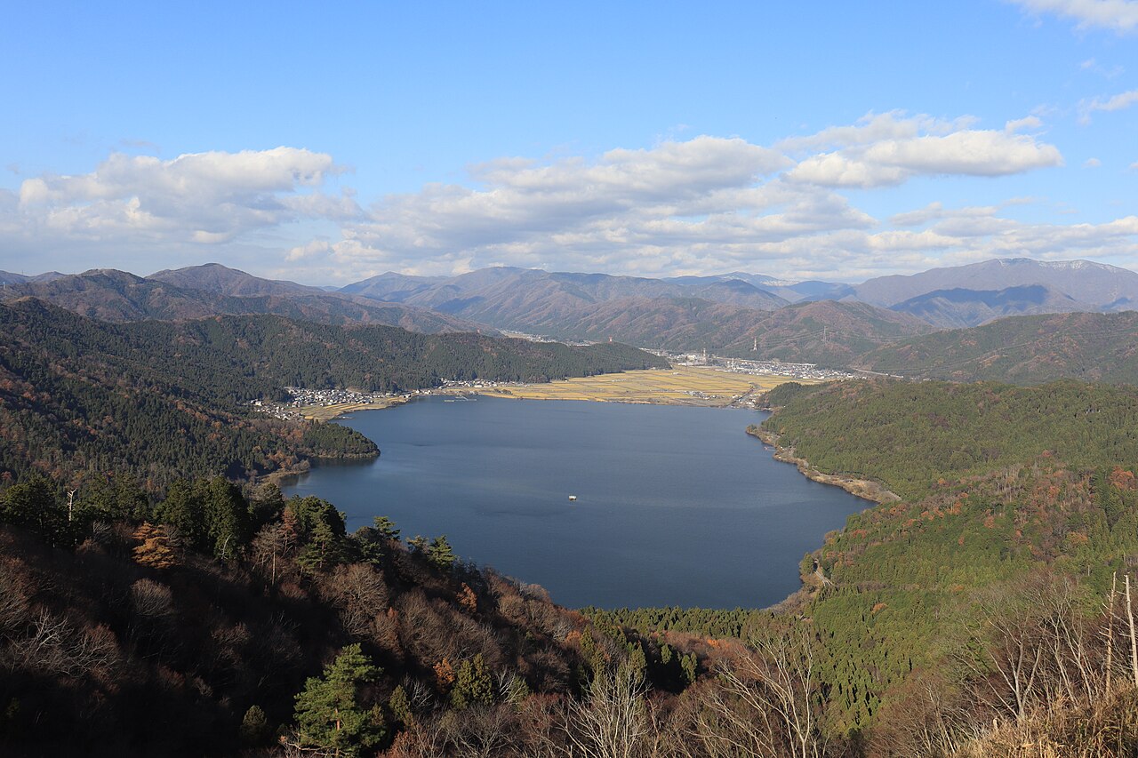 余呉湖