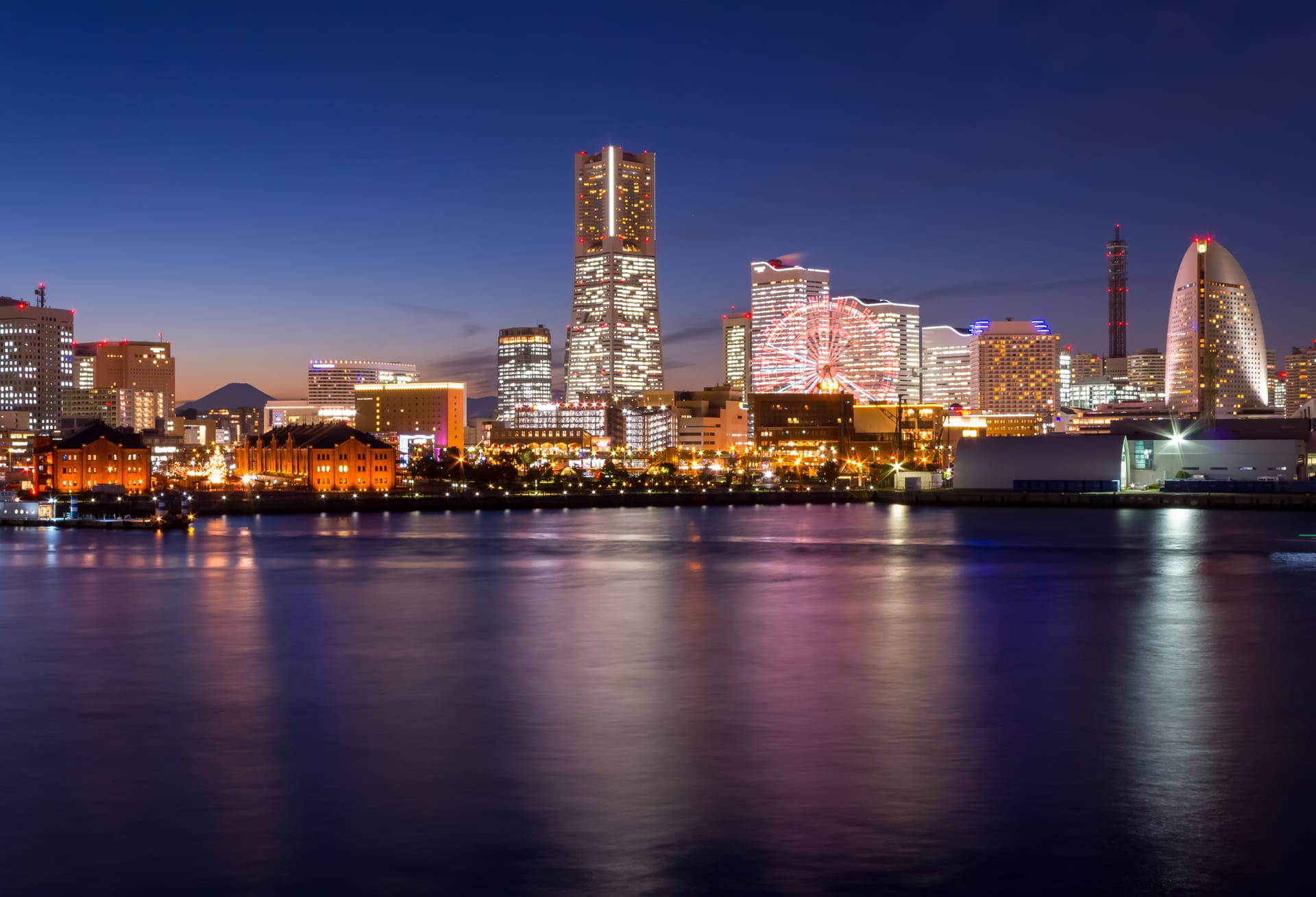 横浜